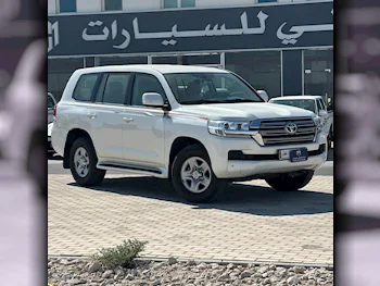 Toyota  Land Cruiser  GXR  2021  Automatic  147,000 Km  6 Cylinder  Four Wheel Drive (4WD)  SUV  White