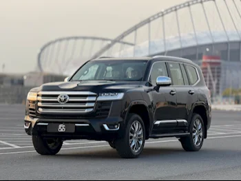 Toyota  Land Cruiser  VXR Twin Turbo  2023  Automatic  39,000 Km  6 Cylinder  Four Wheel Drive (4WD)  SUV  Black