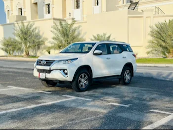 Toyota  Fortuner  SR5  2020  Automatic  164,000 Km  4 Cylinder  Four Wheel Drive (4WD)  SUV  White