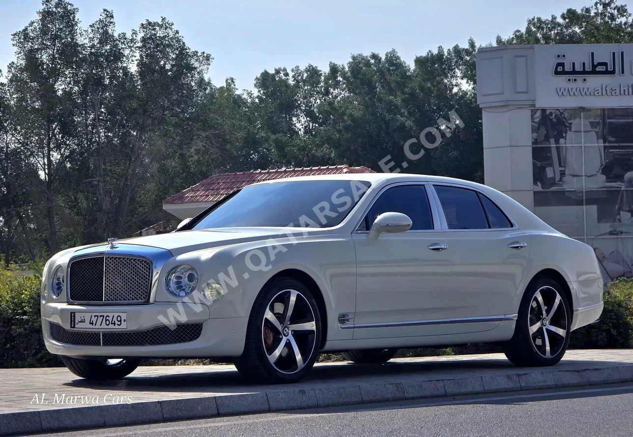 Bentley  Mulsanne  2011  Automatic  35,000 Km  12 Cylinder  Rear Wheel Drive (RWD)  Sedan  White