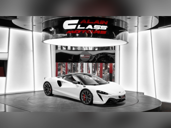 Mclaren  Artura  2024  Automatic  48 Km  6 Cylinder  Rear Wheel Drive (RWD)  Coupe / Sport  White