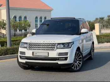 Land Rover  Range Rover  Vogue Super charged  2015  Automatic  118,000 Km  8 Cylinder  Four Wheel Drive (4WD)  SUV  White