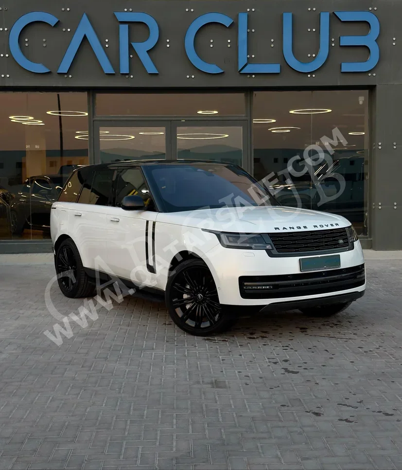 Land Rover  Range Rover  HSE  2023  Automatic  11,000 Km  8 Cylinder  Four Wheel Drive (4WD)  SUV  White  With Warranty