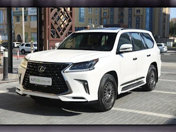 Lexus  LX  570 S  2017  Automatic  197,250 Km  8 Cylinder  Four Wheel Drive (4WD)  SUV  White