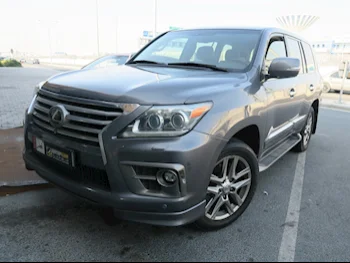 Lexus  LX  570  2012  Automatic  457,000 Km  8 Cylinder  Four Wheel Drive (4WD)  SUV  Gray