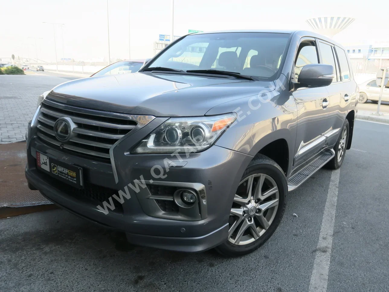 Lexus  LX  570  2012  Automatic  457,000 Km  8 Cylinder  Four Wheel Drive (4WD)  SUV  Gray