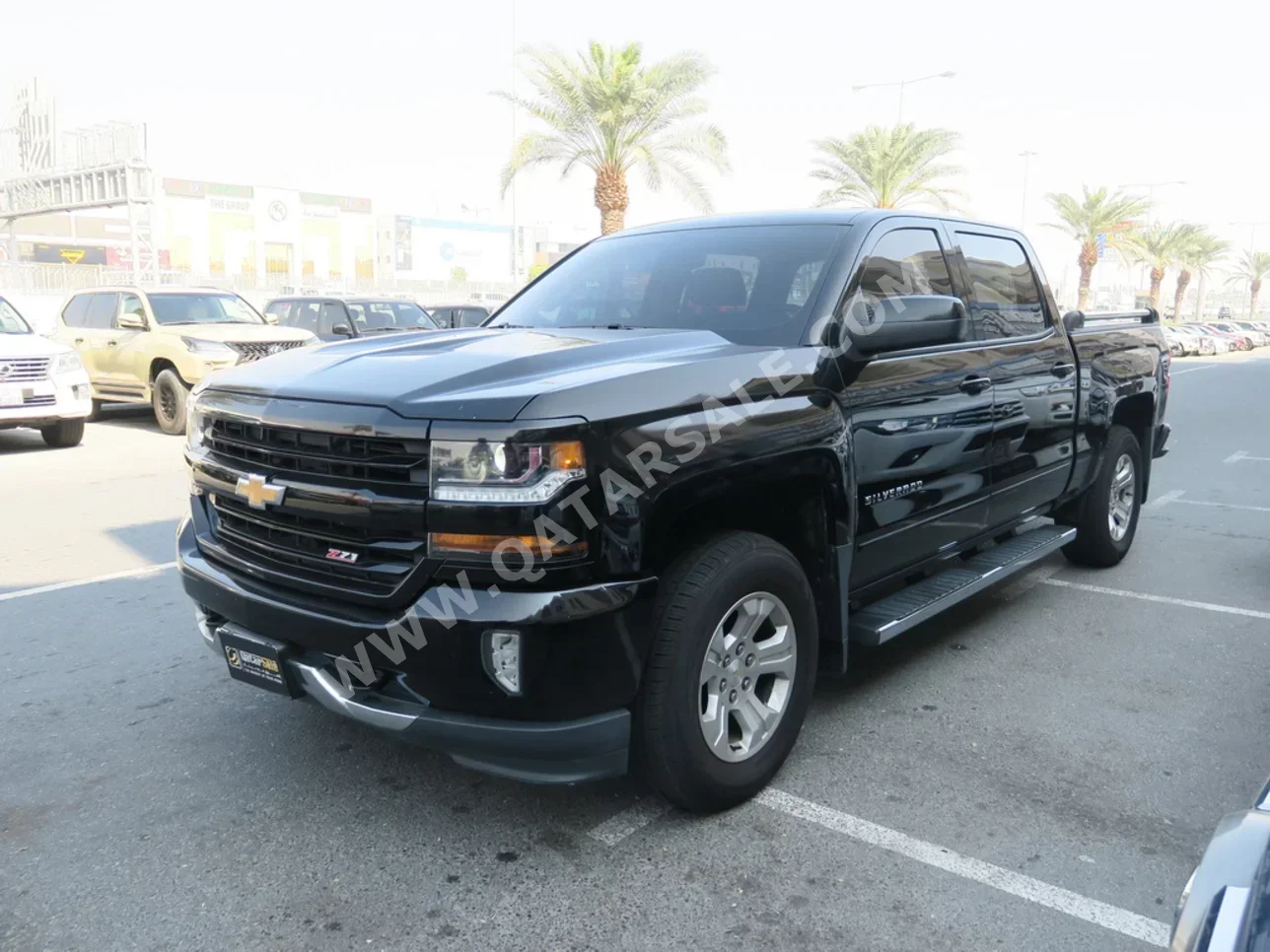 Chevrolet  Silverado  2018  Automatic  150,000 Km  8 Cylinder  Four Wheel Drive (4WD)  Pick Up  Gray