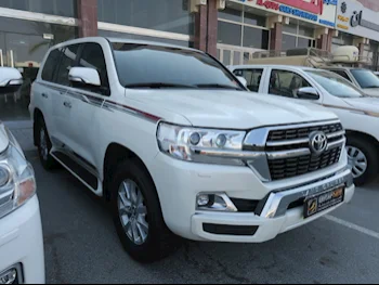 Toyota  Land Cruiser  GXR  2021  Automatic  47,000 Km  8 Cylinder  Four Wheel Drive (4WD)  SUV  White