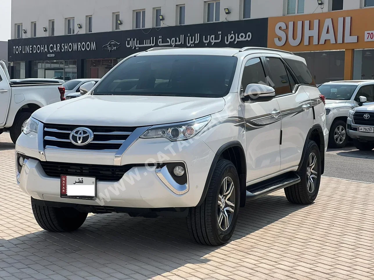 Toyota  Fortuner  2017  Automatic  100,000 Km  4 Cylinder  Four Wheel Drive (4WD)  SUV  White