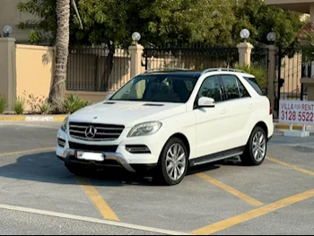 مرسيدس - بنز  ام ال  400 AMG  2015  اوتوماتيك  120,000 كم  6 سلندر  دفع رباعي  اس يو في  أبيض