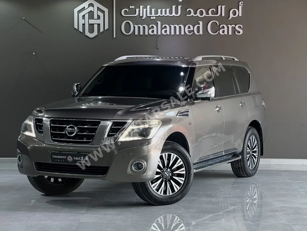 Nissan  Patrol  Platinum  2014  Automatic  204,000 Km  8 Cylinder  Four Wheel Drive (4WD)  SUV  Gray