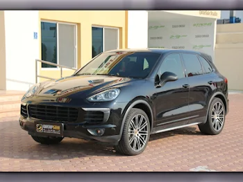 Porsche  Cayenne  S  2015  Automatic  138,000 Km  8 Cylinder  Four Wheel Drive (4WD)  SUV  Black  With Warranty