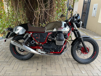 موتو جوزي  في 7 - ستون -  2015 - اللون اسود