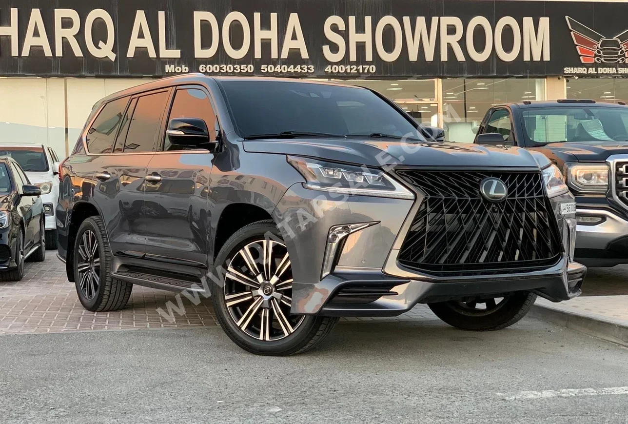 Lexus  LX  570 S Black Edition  2019  Automatic  190,000 Km  8 Cylinder  Four Wheel Drive (4WD)  SUV  Gray