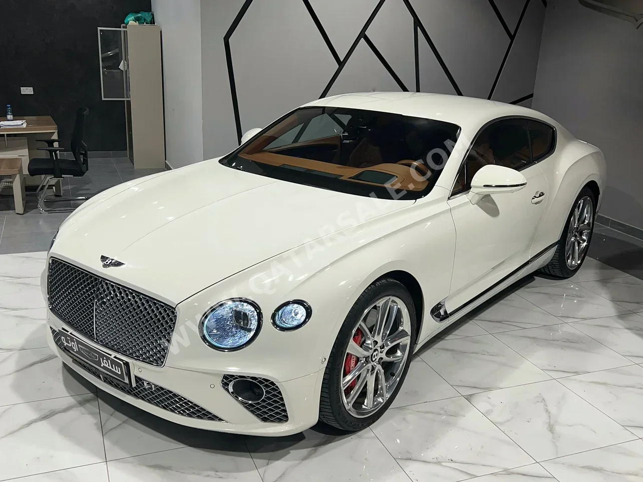 Bentley  GT  Speed  2018  Automatic  79,000 Km  12 Cylinder  All Wheel Drive (AWD)  Coupe / Sport  White