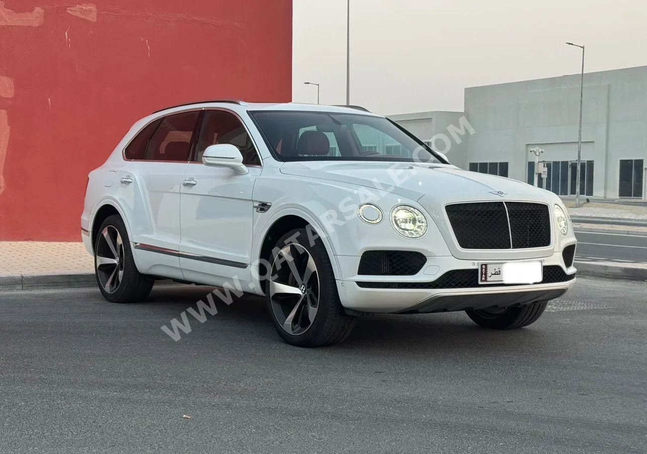 Bentley  Bentayga  2020  Automatic  51,000 Km  8 Cylinder  Four Wheel Drive (4WD)  SUV  White