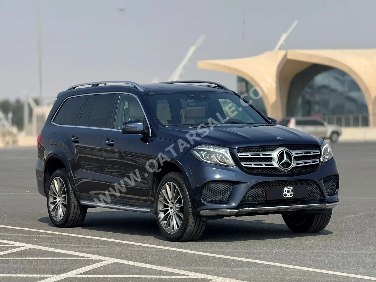 Mercedes-Benz  GLS  500  2016  Automatic  80,000 Km  8 Cylinder  Four Wheel Drive (4WD)  SUV  Blue