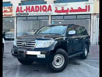 Toyota  Land Cruiser  GXR  2010  Automatic  480,000 Km  8 Cylinder  Four Wheel Drive (4WD)  SUV  Black