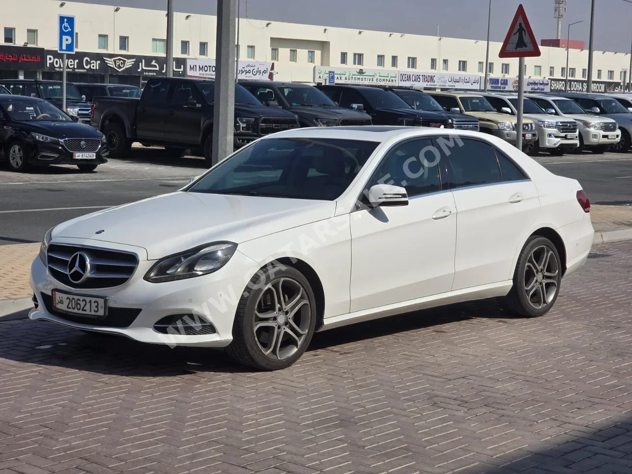 Mercedes-Benz  E-Class  200  2016  Automatic  76,000 Km  4 Cylinder  Rear Wheel Drive (RWD)  Sedan  White