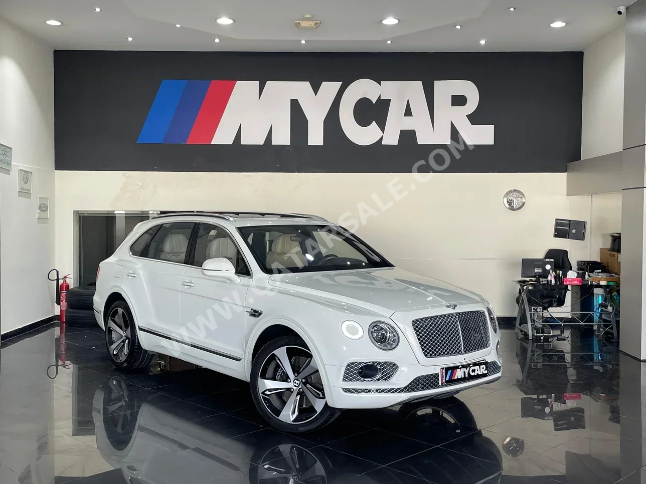 Bentley  Bentayga  2018  Automatic  79,000 Km  12 Cylinder  Four Wheel Drive (4WD)  SUV  White