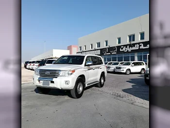 Toyota  Land Cruiser  VXR  2012  Automatic  196,000 Km  8 Cylinder  Four Wheel Drive (4WD)  SUV  White