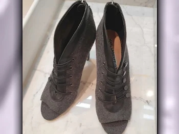 Shoes Grey Size 37  Women