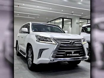 Lexus  LX  570  2016  Automatic  182,000 Km  8 Cylinder  Four Wheel Drive (4WD)  SUV  White