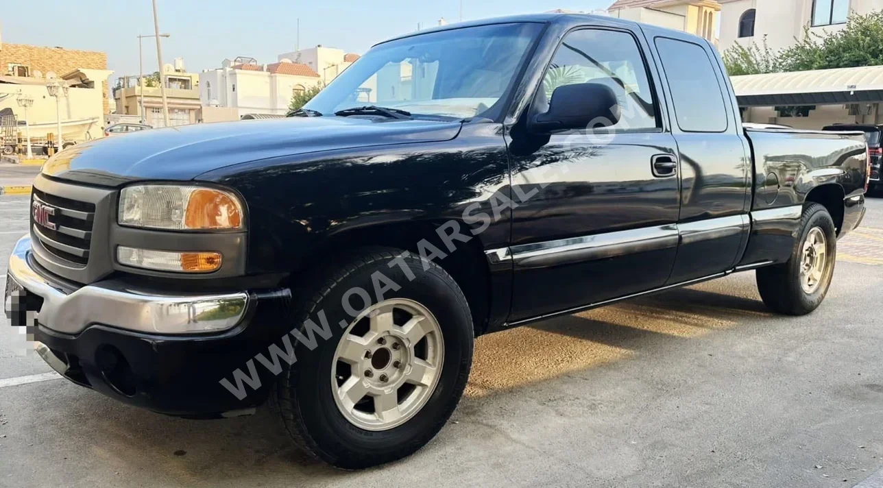 GMC  Sierra  1500  2006  Automatic  277,000 Km  8 Cylinder  Pick Up  Black