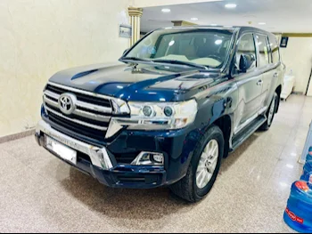 Toyota  Land Cruiser  GXR  2019  Automatic  15,000 Km  8 Cylinder  Four Wheel Drive (4WD)  SUV  Dark Blue