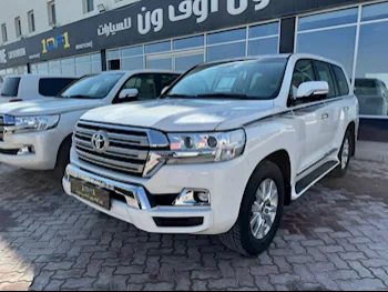 Toyota  Land Cruiser  GXR  2019  Automatic  230,000 Km  8 Cylinder  Four Wheel Drive (4WD)  SUV  White