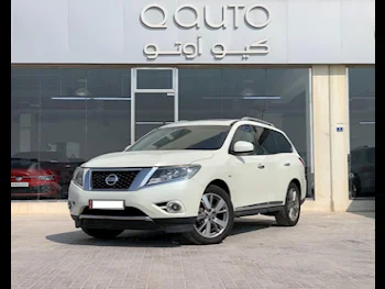 Nissan  Pathfinder  SV  2016  Automatic  98,000 Km  6 Cylinder  All Wheel Drive (AWD)  SUV  White