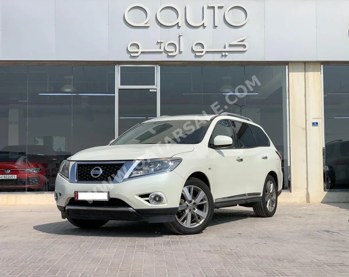 Nissan  Pathfinder  SV  2016  Automatic  98,000 Km  6 Cylinder  All Wheel Drive (AWD)  SUV  White