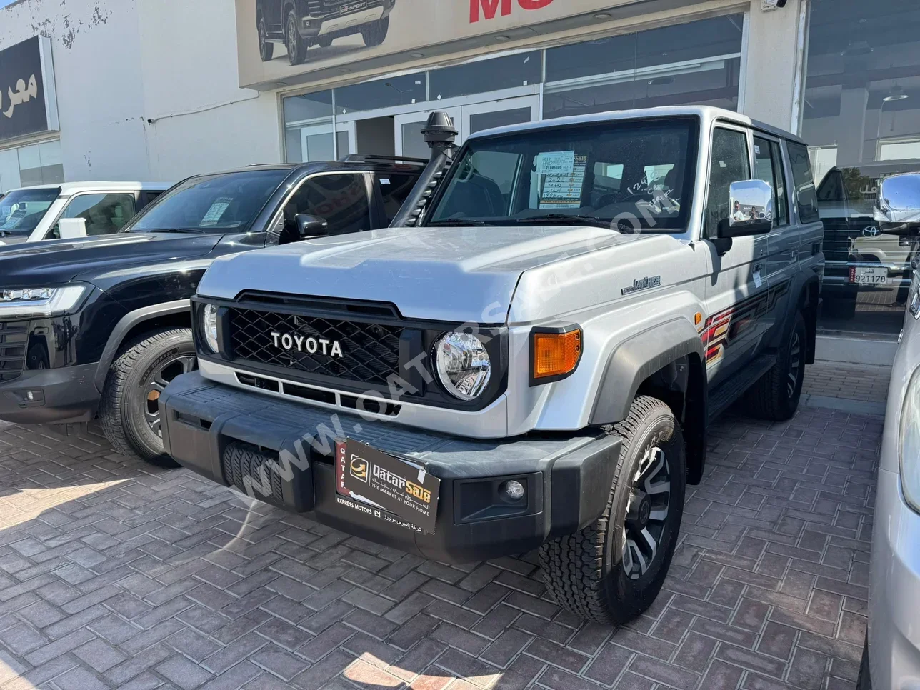 Toyota  Land Cruiser  Hard Top  2024  Automatic  0 Km  6 Cylinder  Four Wheel Drive (4WD)  SUV  Silver  With Warranty