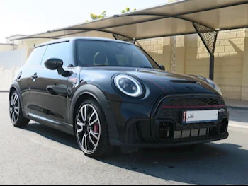  Mini  Cooper  JCW  2023  Automatic  32,000 Km  4 Cylinder  Front Wheel Drive (FWD)  Hatchback  Black  With Warranty