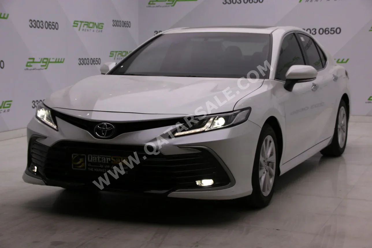 Toyota  Camry  GLE  2023  Automatic  17,400 Km  4 Cylinder  Front Wheel Drive (FWD)  Sedan  White  With Warranty