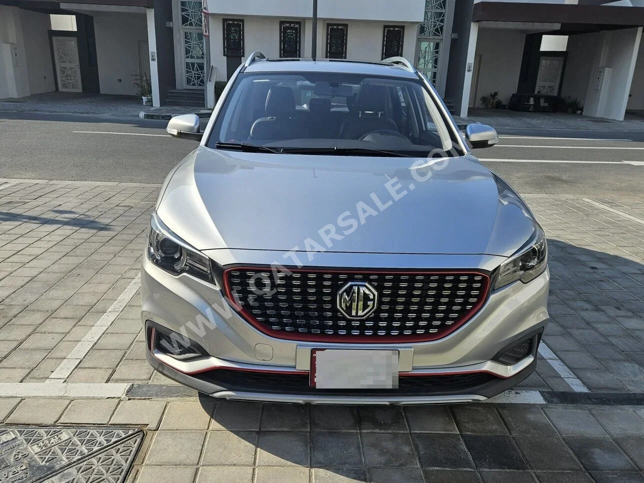 MG  Zs  2020  Automatic  44,500 Km  4 Cylinder  Front Wheel Drive (FWD)  SUV  Silver