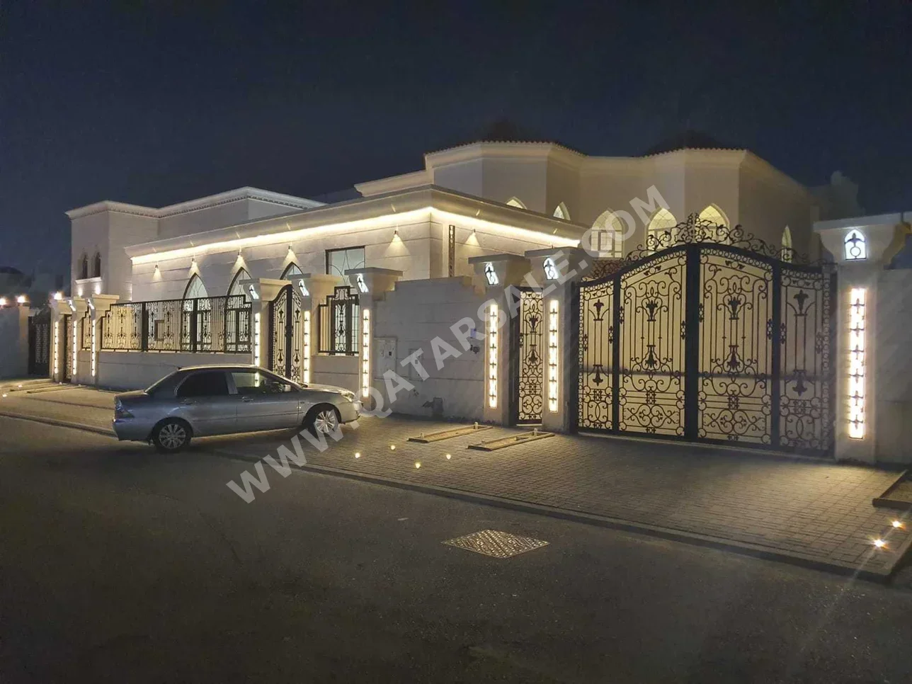 سكن عائلي  - غير مفروشة  - الريان  - أم السنيم  - 9 غرف نوم
