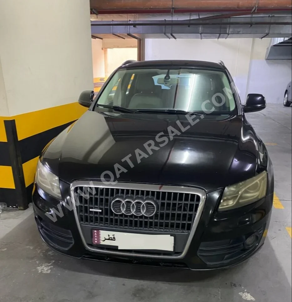 Audi  Q5  2.0 T  2012  Automatic  315,000 Km  4 Cylinder  All Wheel Drive (AWD)  SUV  Black