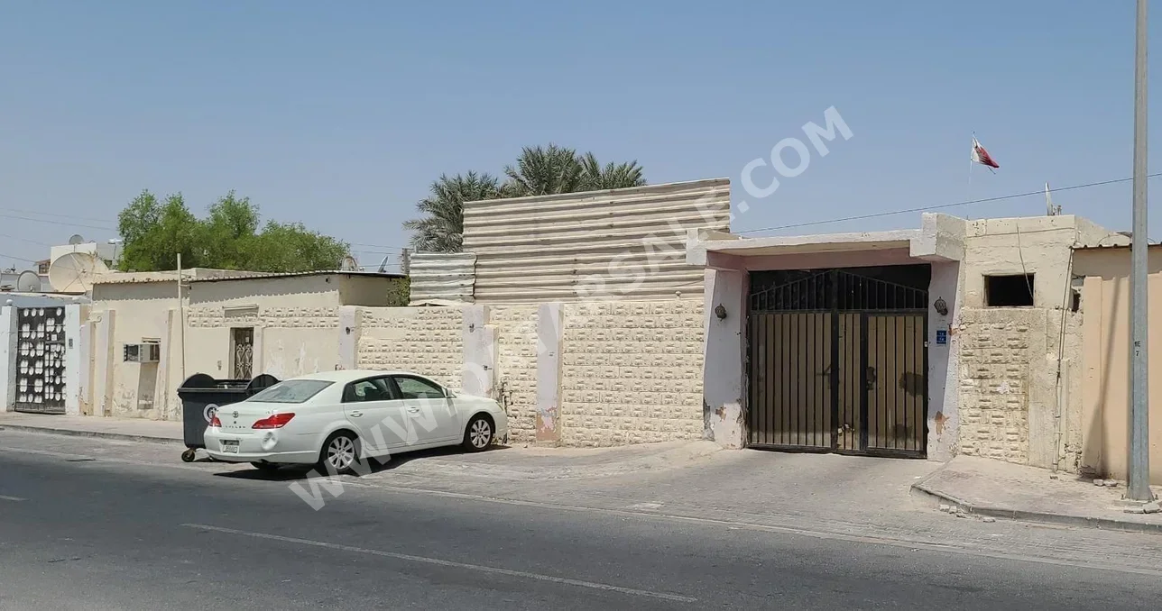 Family Residential  - Not Furnished  - Al Rayyan  - Old Al Rayyan  - 5 Bedrooms