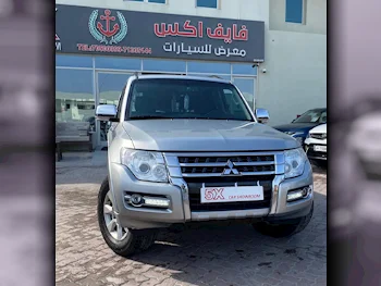 Mitsubishi  Pajero  GLS  2020  Automatic  174,000 Km  6 Cylinder  Four Wheel Drive (4WD)  SUV  Silver