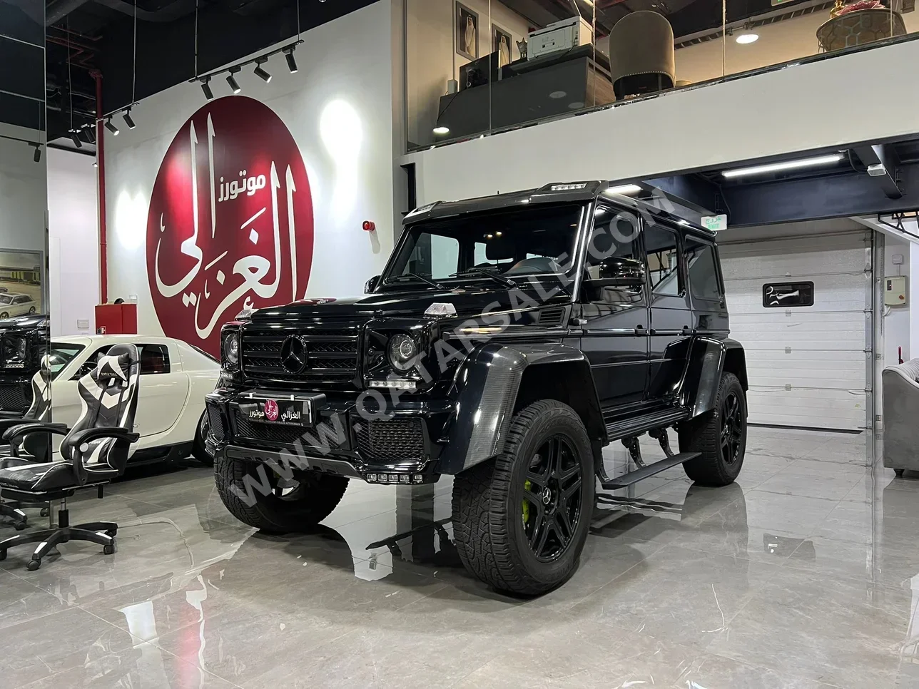  مرسيدس - بنز  جي - كلاس  500 4x4  2017  اوتوماتيك  69,000 كم  8 سلندر  دفع رباعي  اس يو في  أسود  تحت الضمان