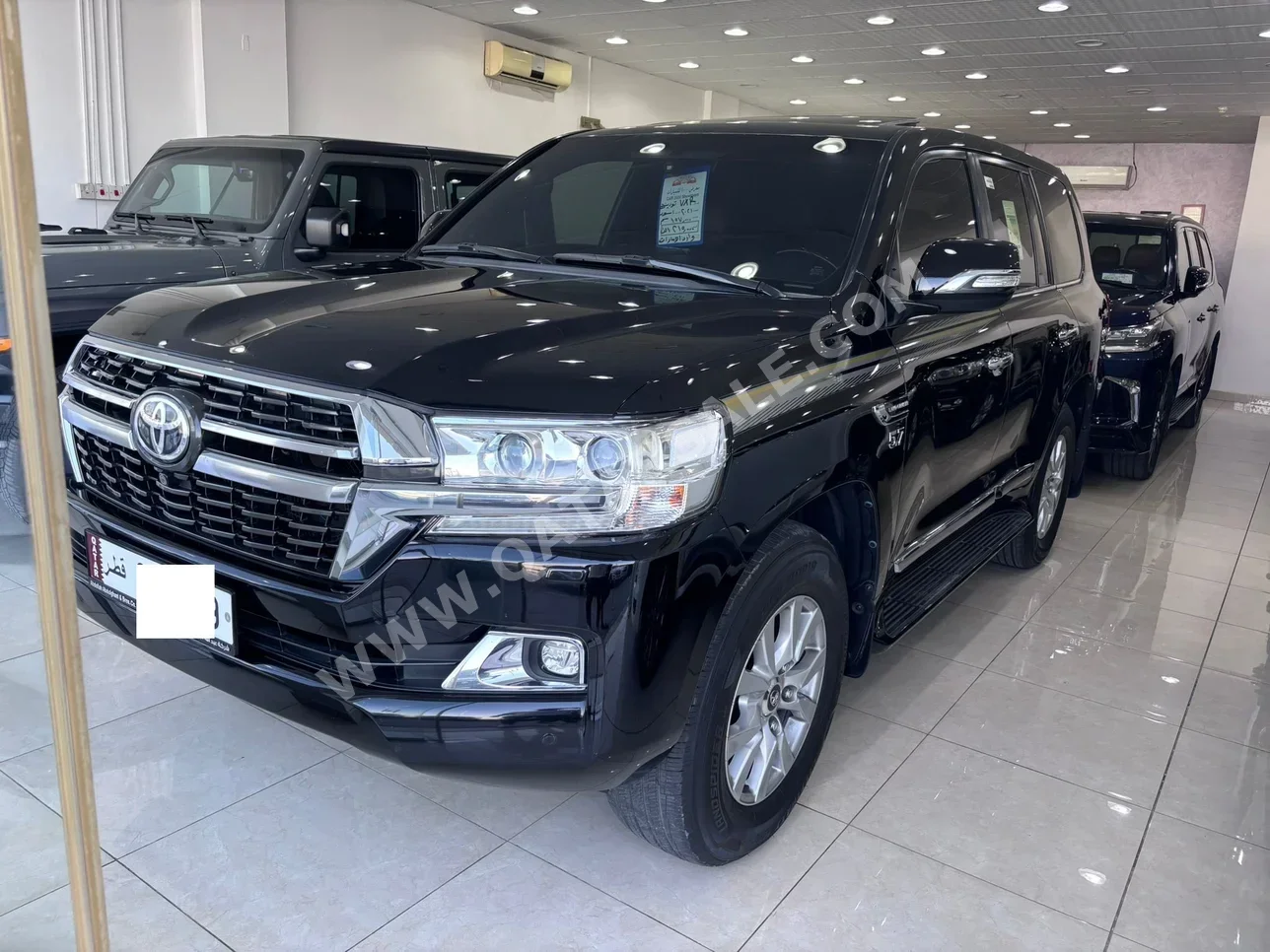 Toyota  Land Cruiser  VXR  2021  Automatic  157,000 Km  8 Cylinder  Four Wheel Drive (4WD)  SUV  Black