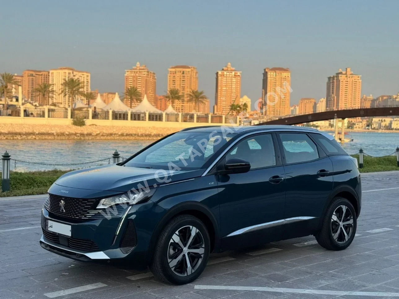 Peugeot  3008  SUV 4x4  Blue  2025