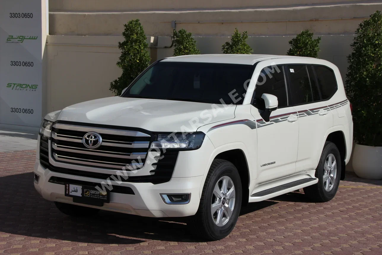 Toyota  Land Cruiser  GXR Twin Turbo  2023  Automatic  26,000 Km  6 Cylinder  Four Wheel Drive (4WD)  SUV  Pearl  With Warranty