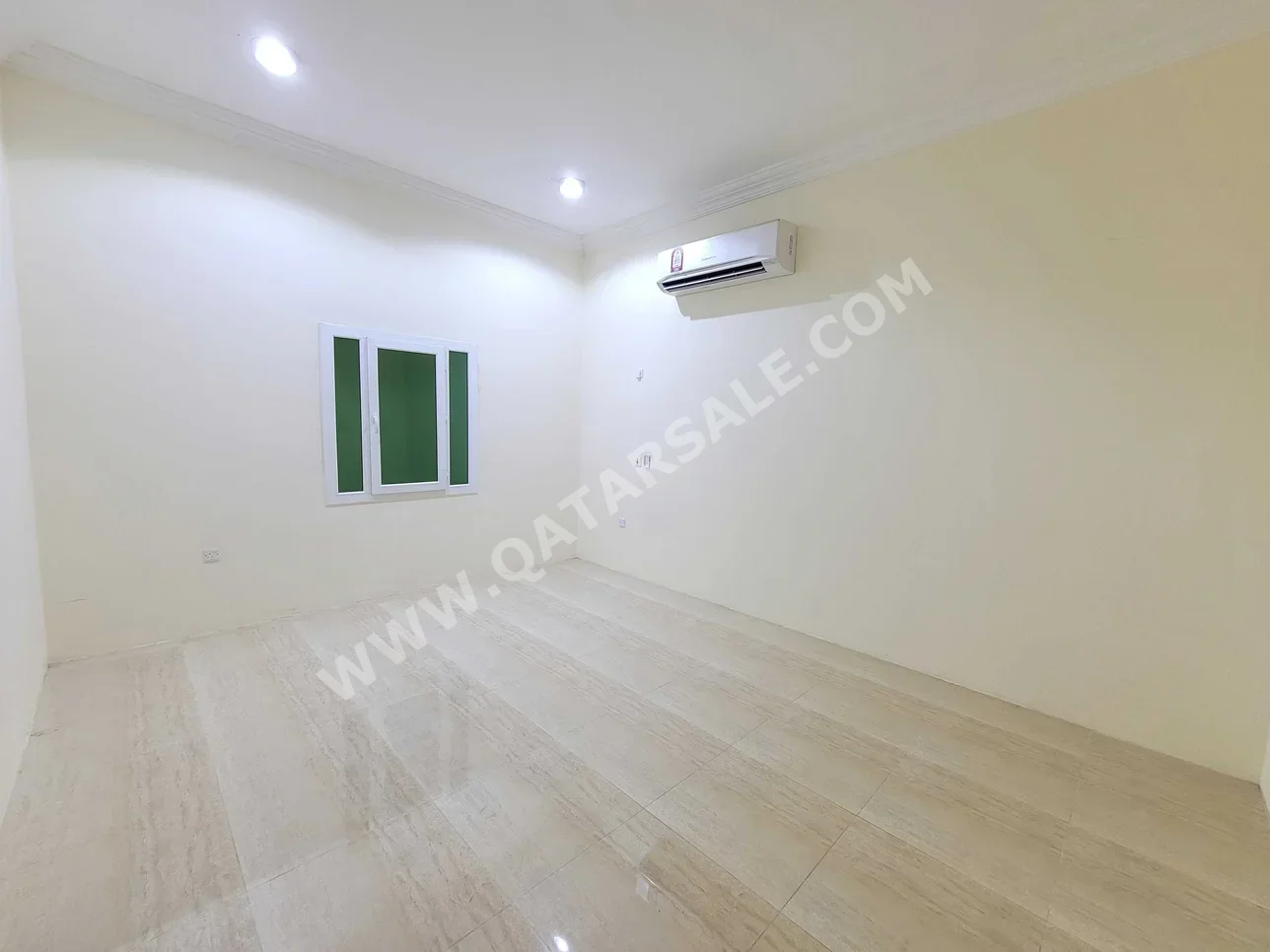 1 Bedrooms  Studio  For Rent  in Doha -  Al Thumama  Not Furnished