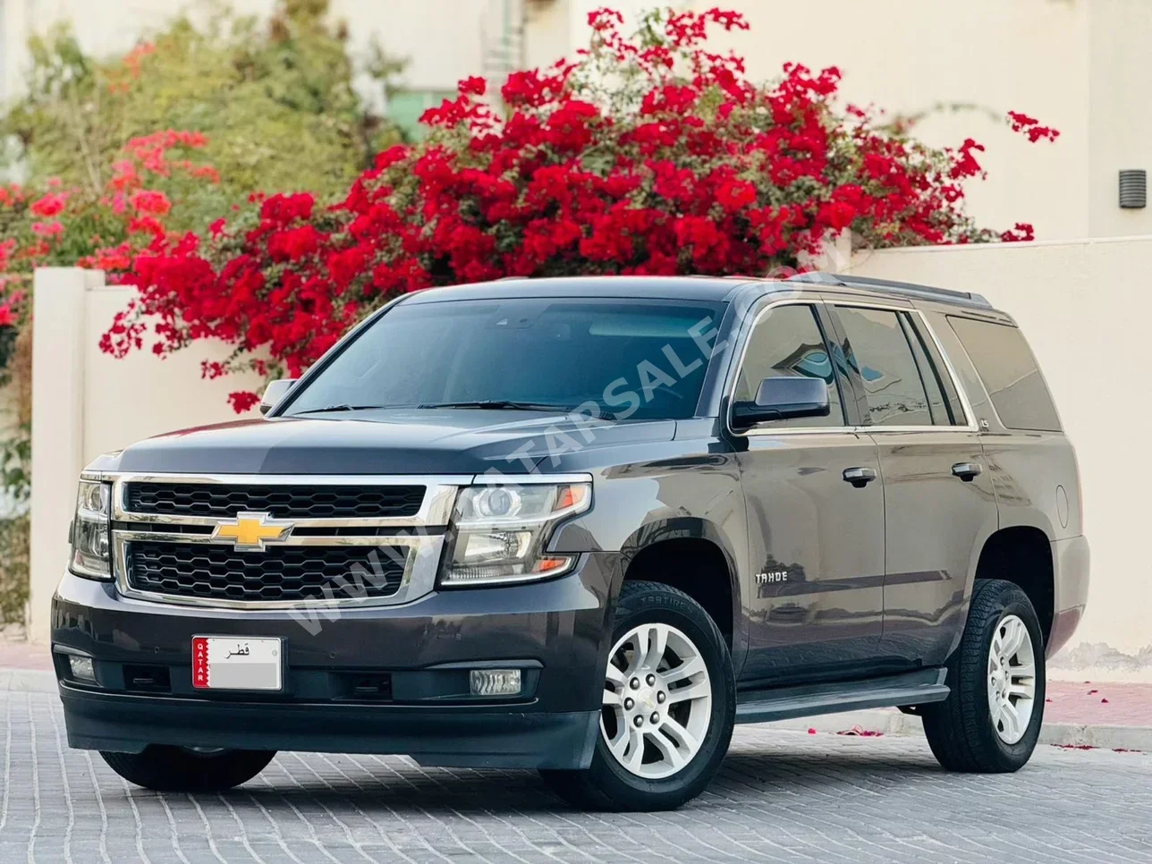 Chevrolet  Tahoe  LS  2016  Automatic  87,000 Km  8 Cylinder  Four Wheel Drive (4WD)  SUV  Gray