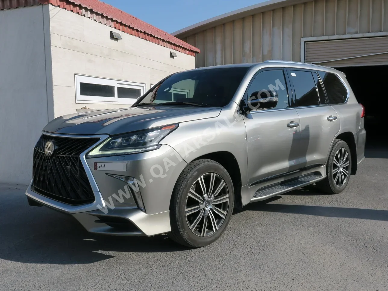 Lexus  LX  570 S  2018  Automatic  169,000 Km  8 Cylinder  Four Wheel Drive (4WD)  SUV  Sonic Titanium