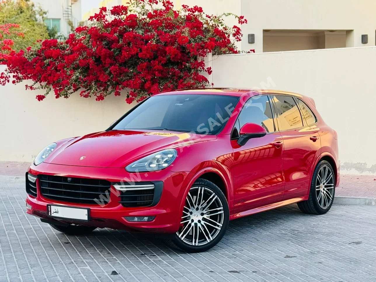 Porsche  Cayenne  GTS  2016  Automatic  129,000 Km  8 Cylinder  Four Wheel Drive (4WD)  SUV  Red