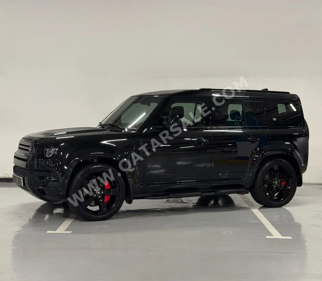 Land Rover  Defender  110 HSE  2023  Automatic  24,000 Km  6 Cylinder  Four Wheel Drive (4WD)  SUV  Black  With Warranty