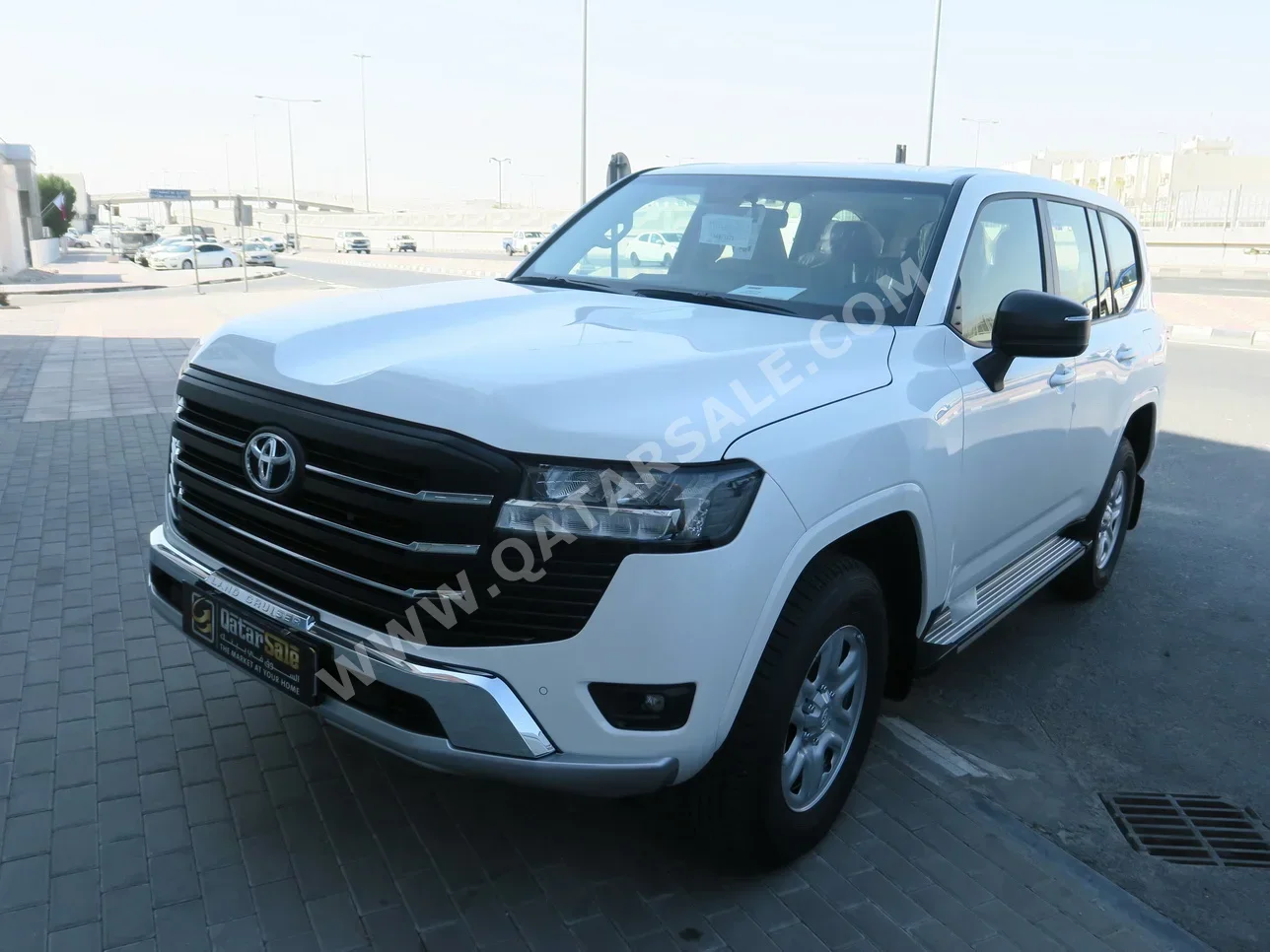  Toyota  Land Cruiser  GX  2025  Automatic  0 Km  6 Cylinder  Four Wheel Drive (4WD)  SUV  White  With Warranty